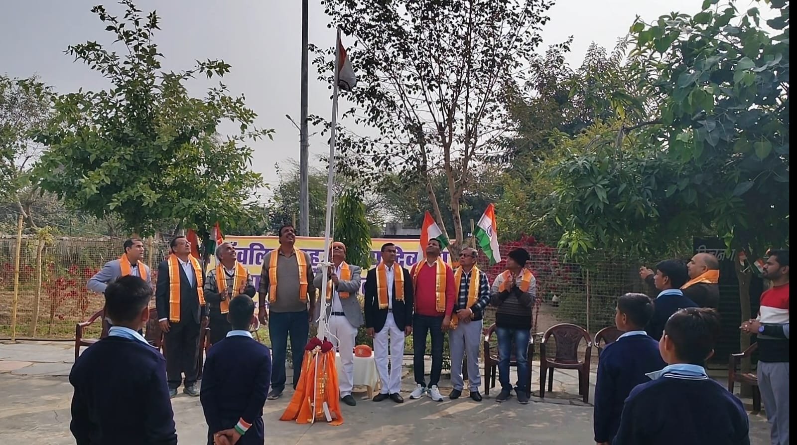   	चित्तौड़गढ़ 27 जनवरी। श्री सांवलिया बहुउद्देशीय विकलांग सेवा संस्थान रामदेव जी का चंदेरिया चित्तौड़गढ़ द्वारा संचालित श्री सांवलिया बहुउद्देशीय विकलांग विद्यालय में गणतंत्र दिवस समारोह धूमधाम से मनाया गया। 